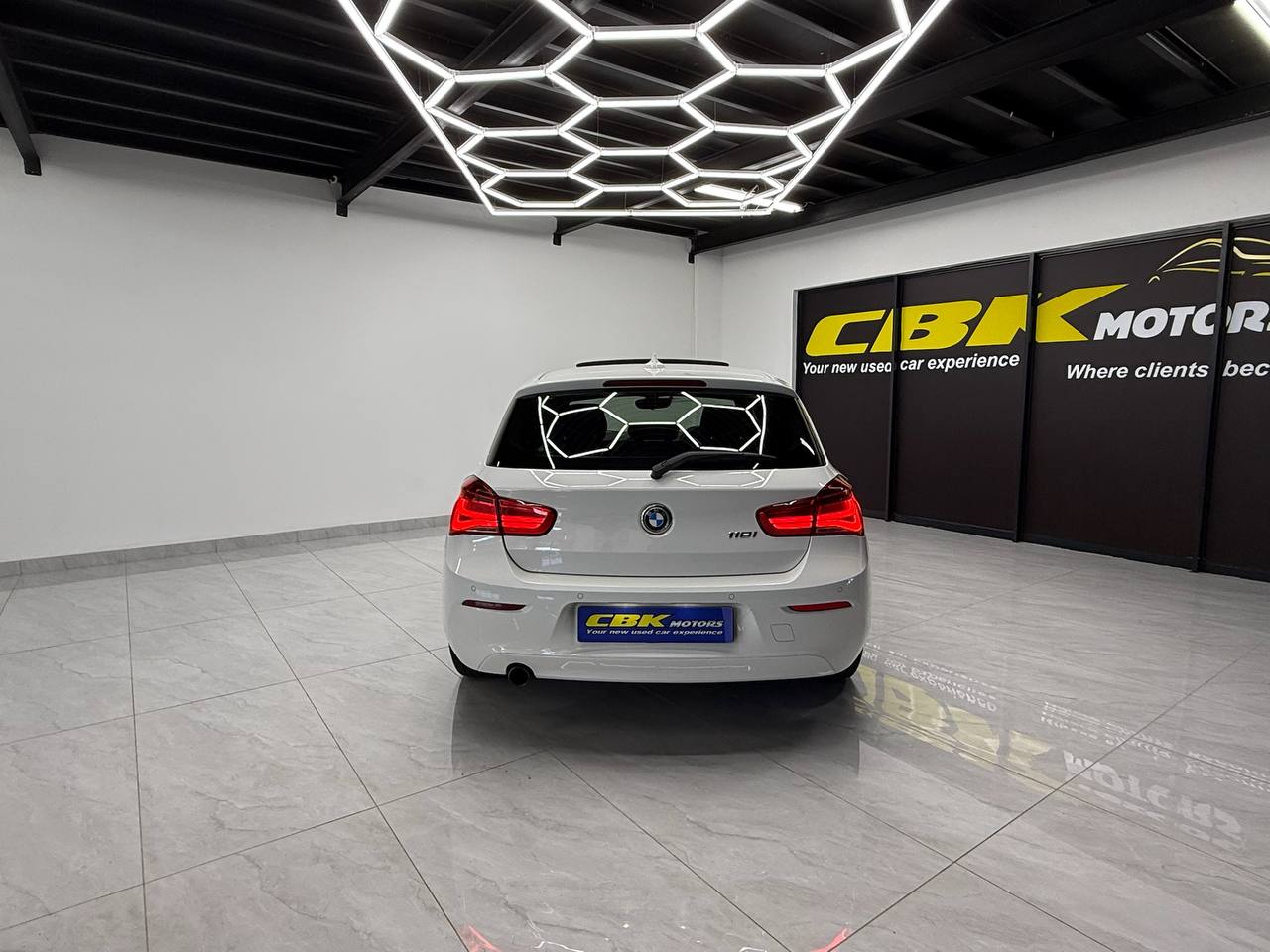 BMW 1 Series 118i 5-Door Auto