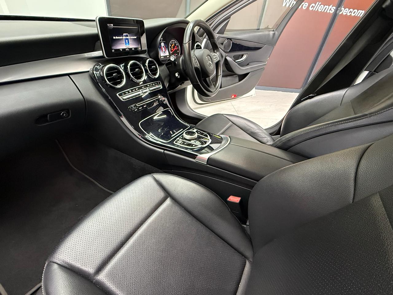 Mercedes-Benz C-Class C200 Avantgarde