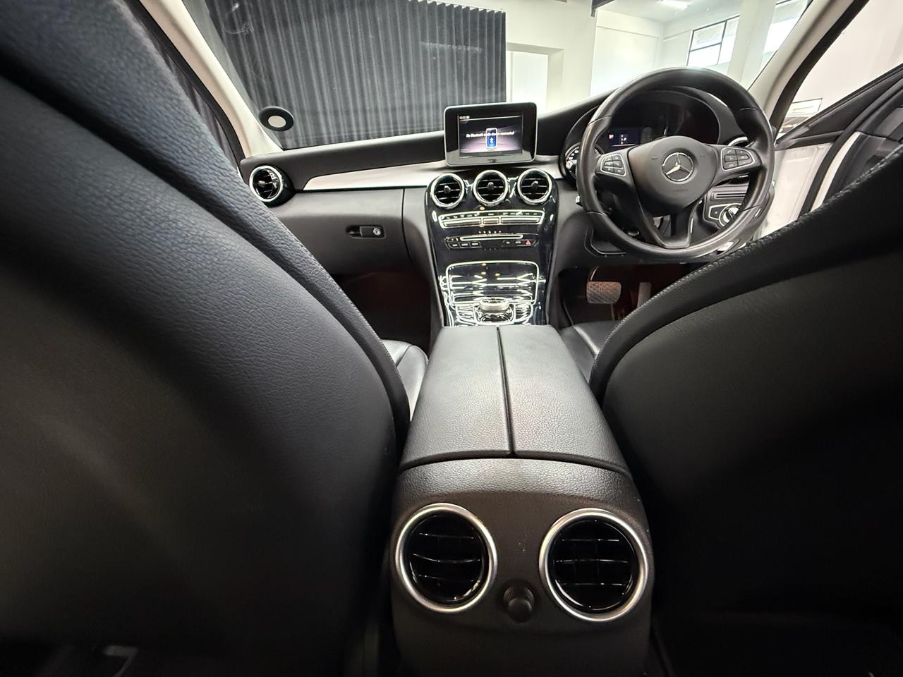 Mercedes-Benz C-Class C200 Avantgarde