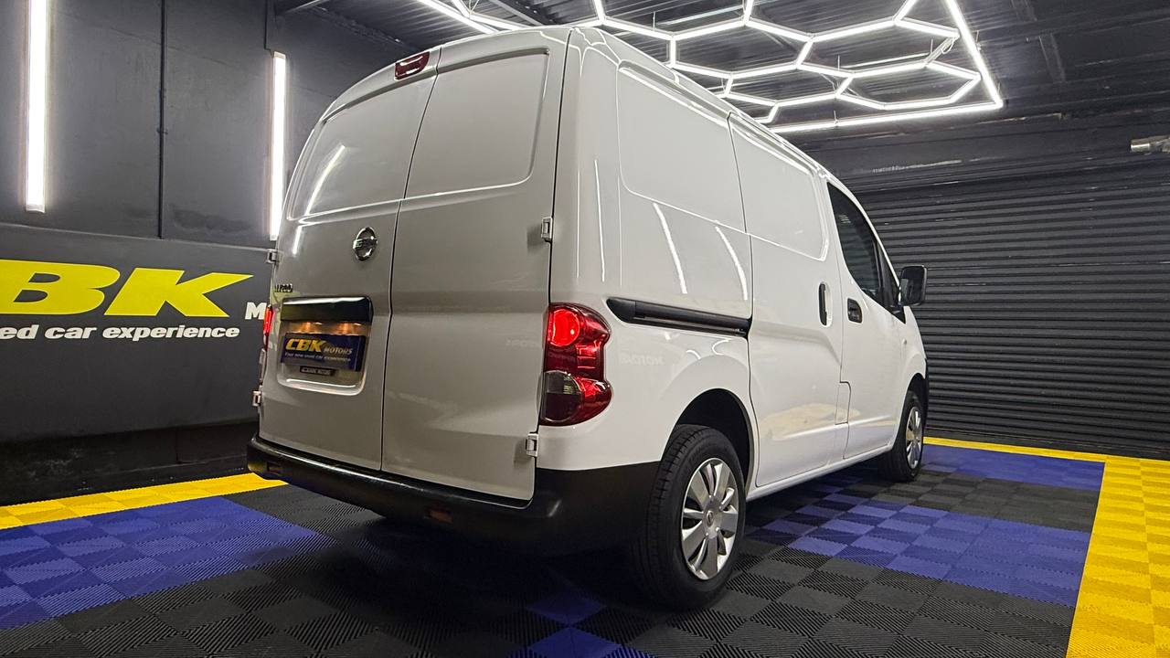 Nissan NV200 Combi 1.6i Visia