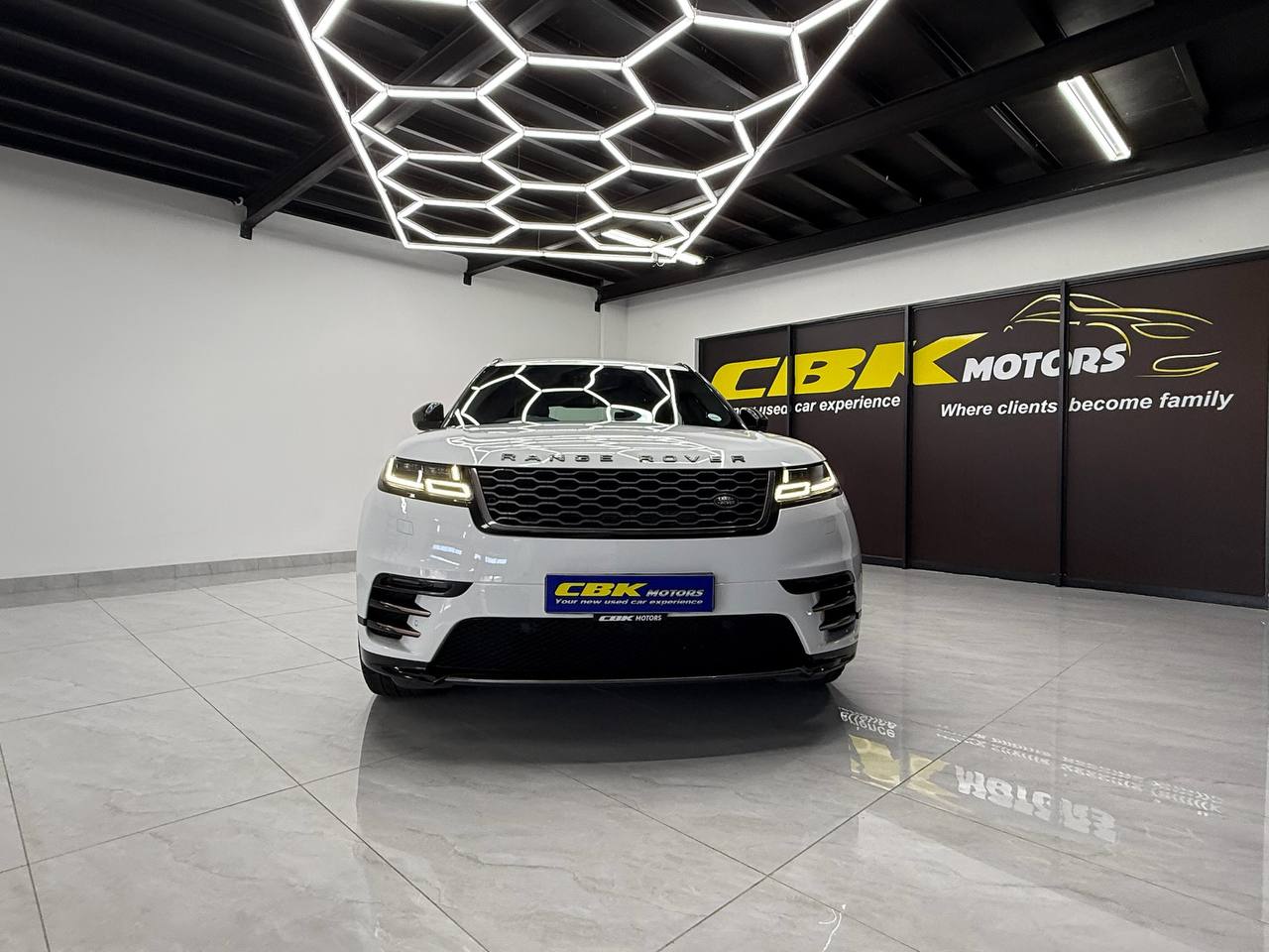 Land Rover Range Rover Velar D300 R-Dynamic SE