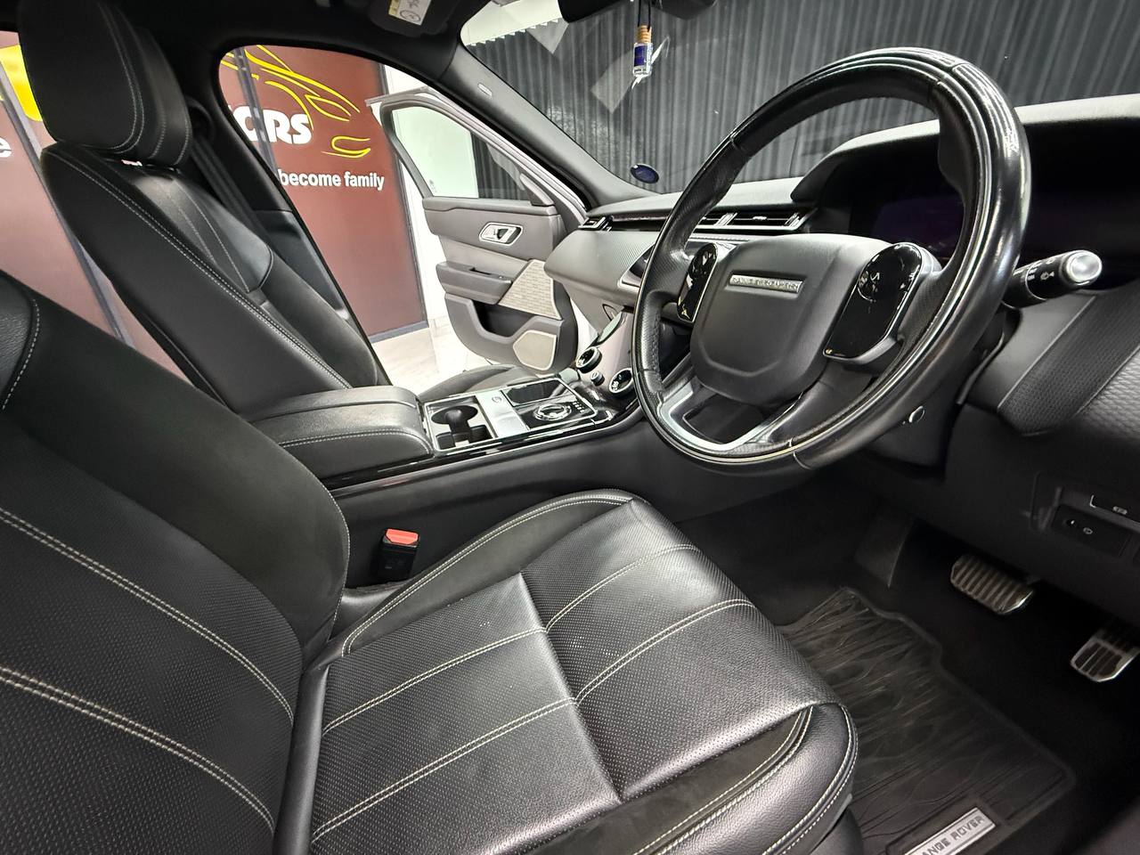 Land Rover Range Rover Velar D300 R-Dynamic SE