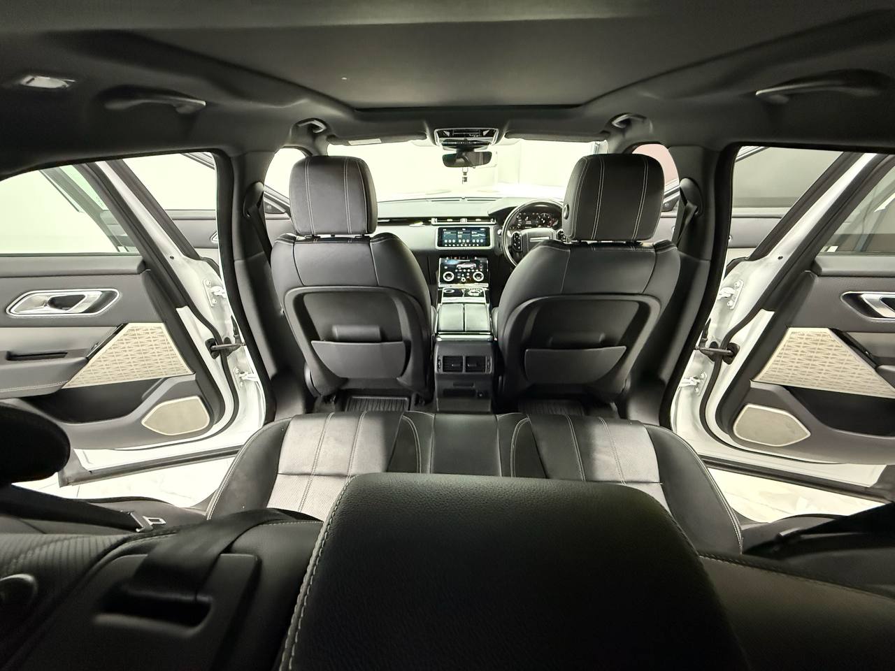Land Rover Range Rover Velar D300 R-Dynamic SE