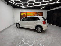 Volkswagen Polo Vivo Hatch 1.6 Comfortline Auto