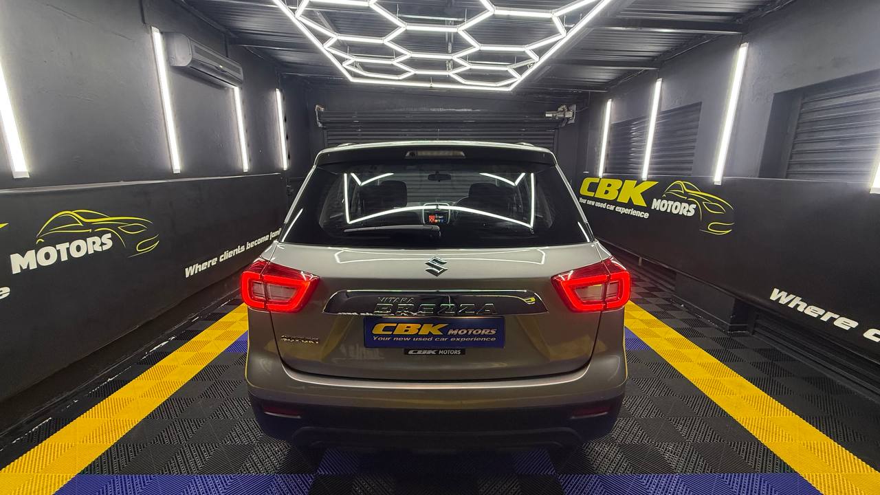Suzuki Vitara Brezza 1.5 GL Auto