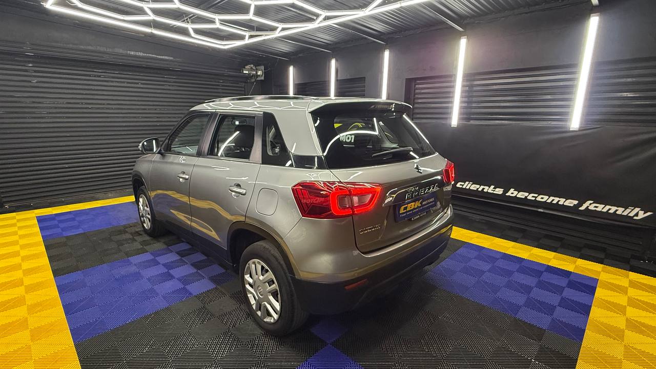 Suzuki Vitara Brezza 1.5 GL Auto