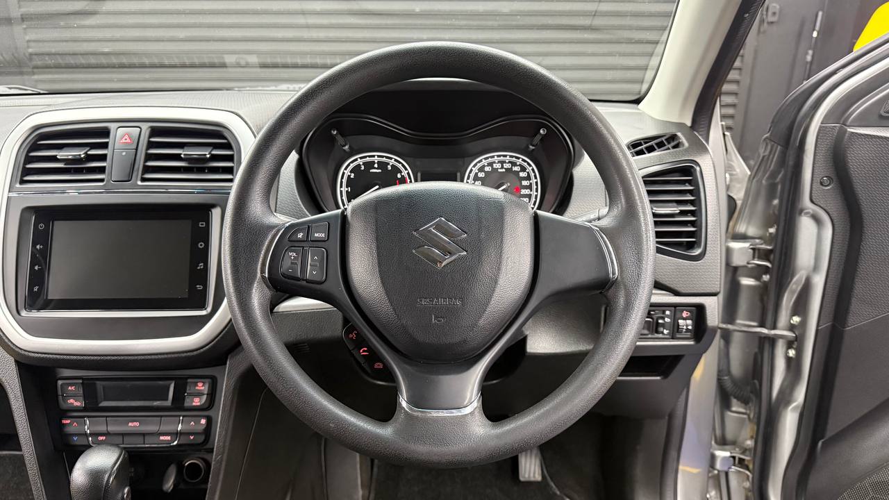 Suzuki Vitara Brezza 1.5 GL Auto