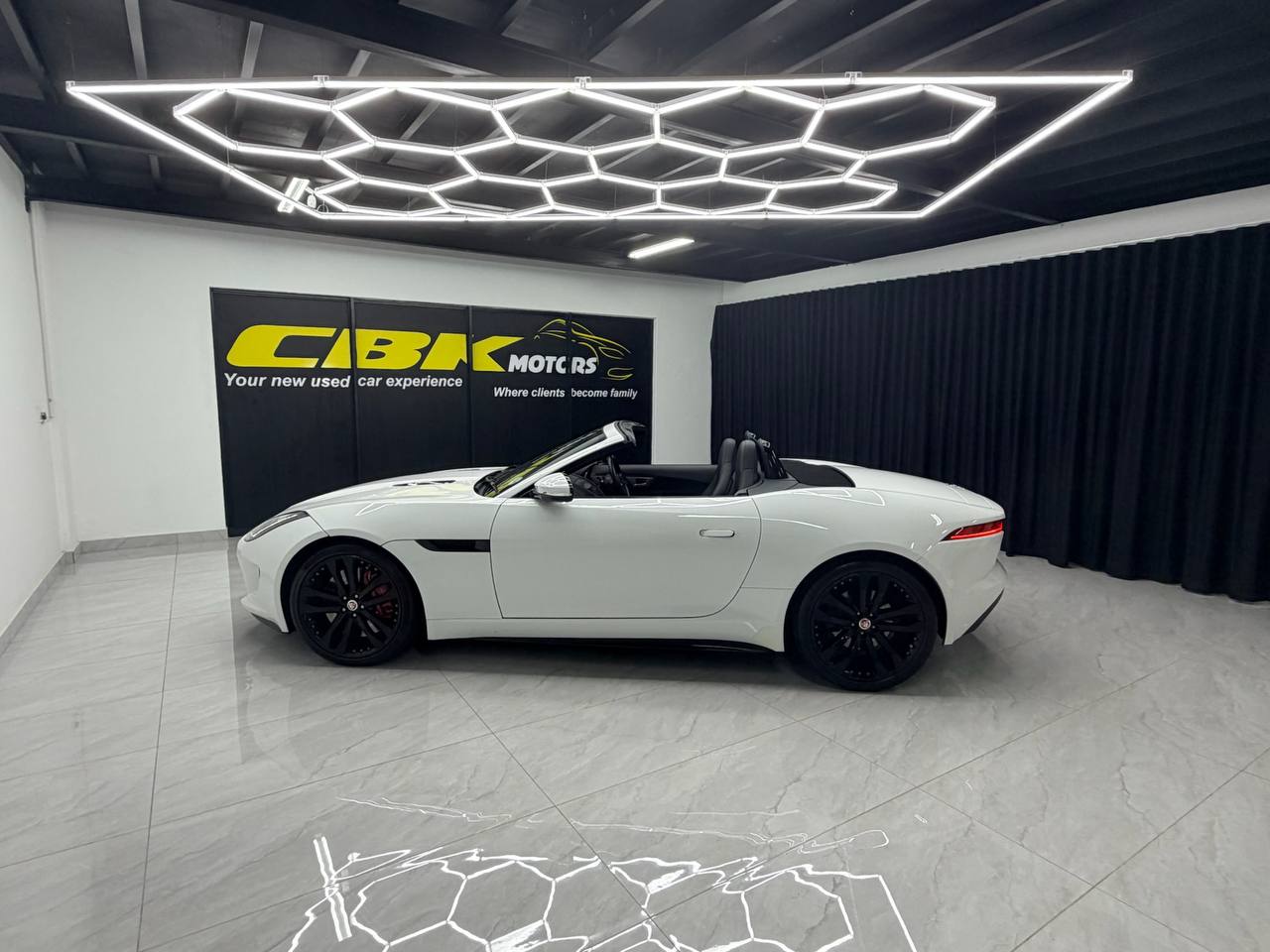 Jaguar F-Type Convertible 280kW Auto