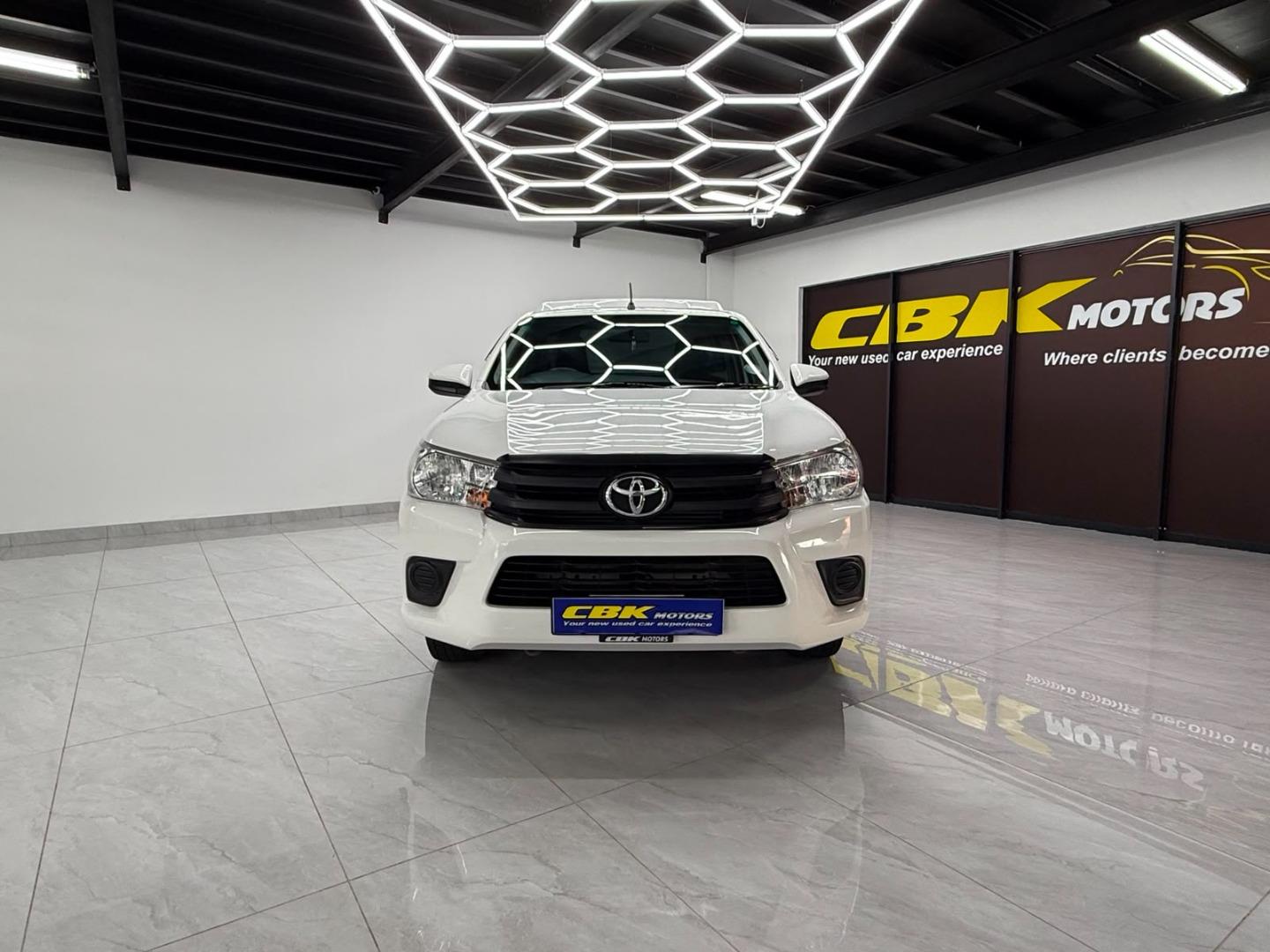 Toyota Hilux 2.4GD (Aircon)