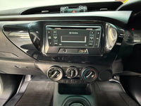 Toyota Hilux 2.4GD (Aircon)