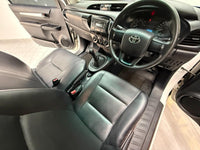 Toyota Hilux 2.4GD (Aircon)
