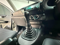 Toyota Hilux 2.4GD (Aircon)
