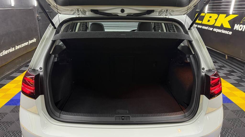 Volkswagen Golf 1.4TSI Comfortline R-Line