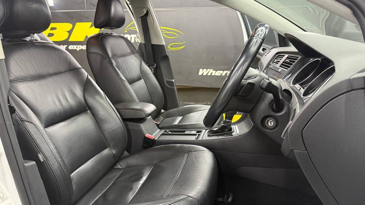 Volkswagen Golf 1.4TSI Comfortline R-Line