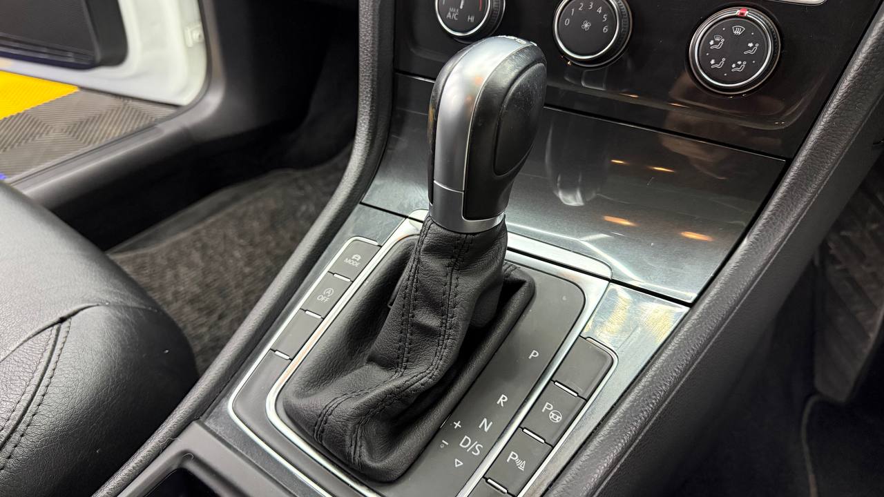 Volkswagen Golf 1.4TSI Comfortline R-Line