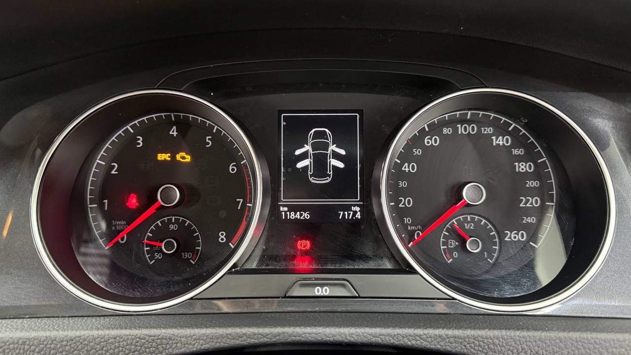Volkswagen Golf 1.4TSI Comfortline R-Line