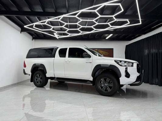 Toyota Hilux 2.4GD-6 Xtra Cab Raider Auto