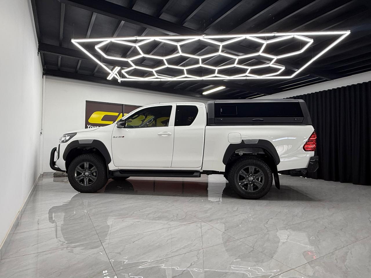 Toyota Hilux 2.4GD-6 Xtra Cab Raider Auto