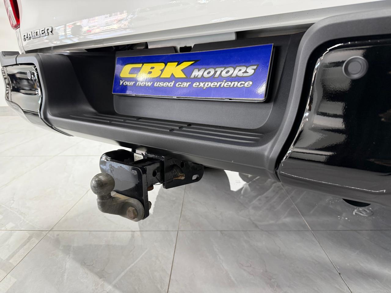 Toyota Hilux 2.4GD-6 Xtra Cab Raider Auto