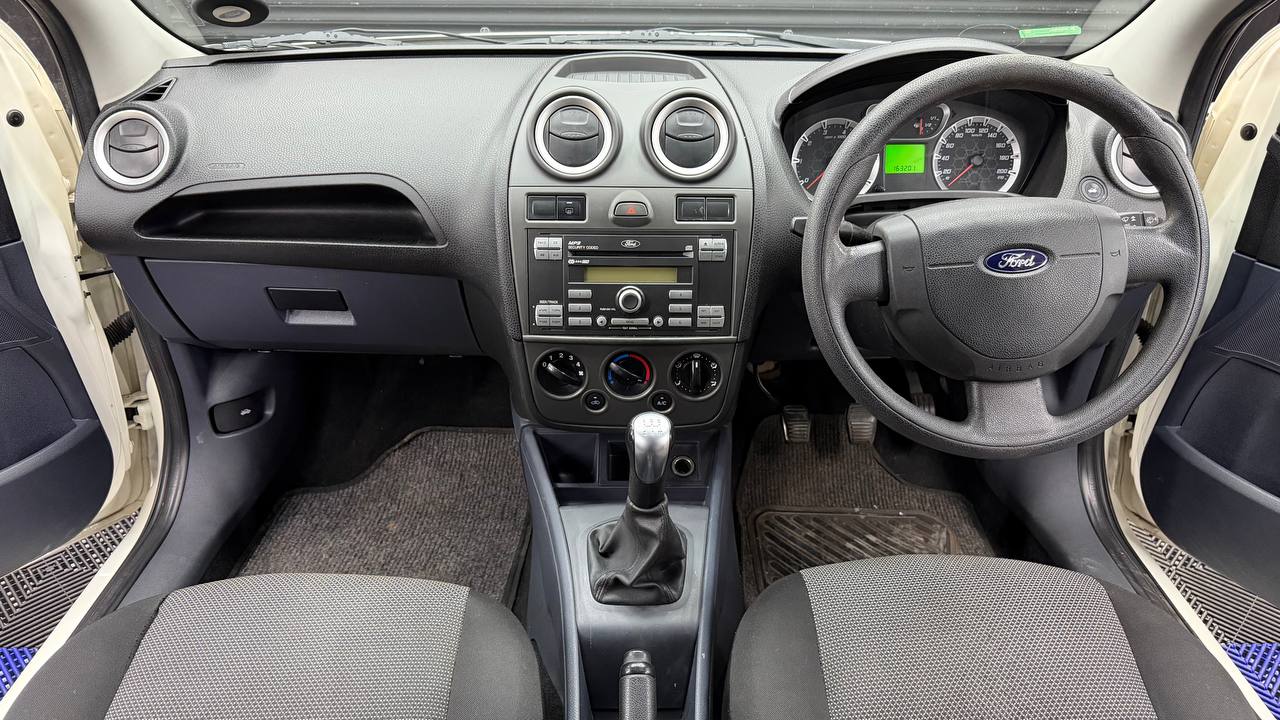 Ford Ikon 1.6 Ambiente