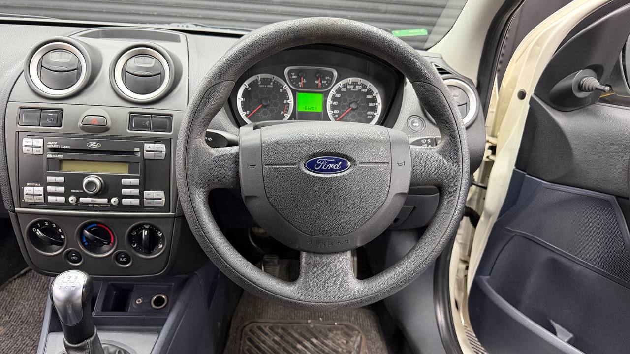 Ford Ikon 1.6 Ambiente