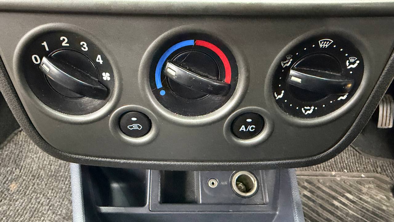 Ford Ikon 1.6 Ambiente