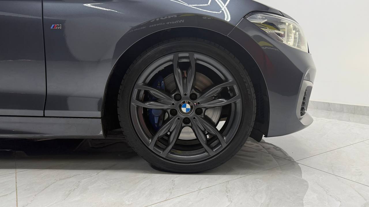 BMW 1 Series M140i 5-Door Sports-Auto
