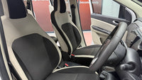 Renault Triber 1.0 Prestige Auto