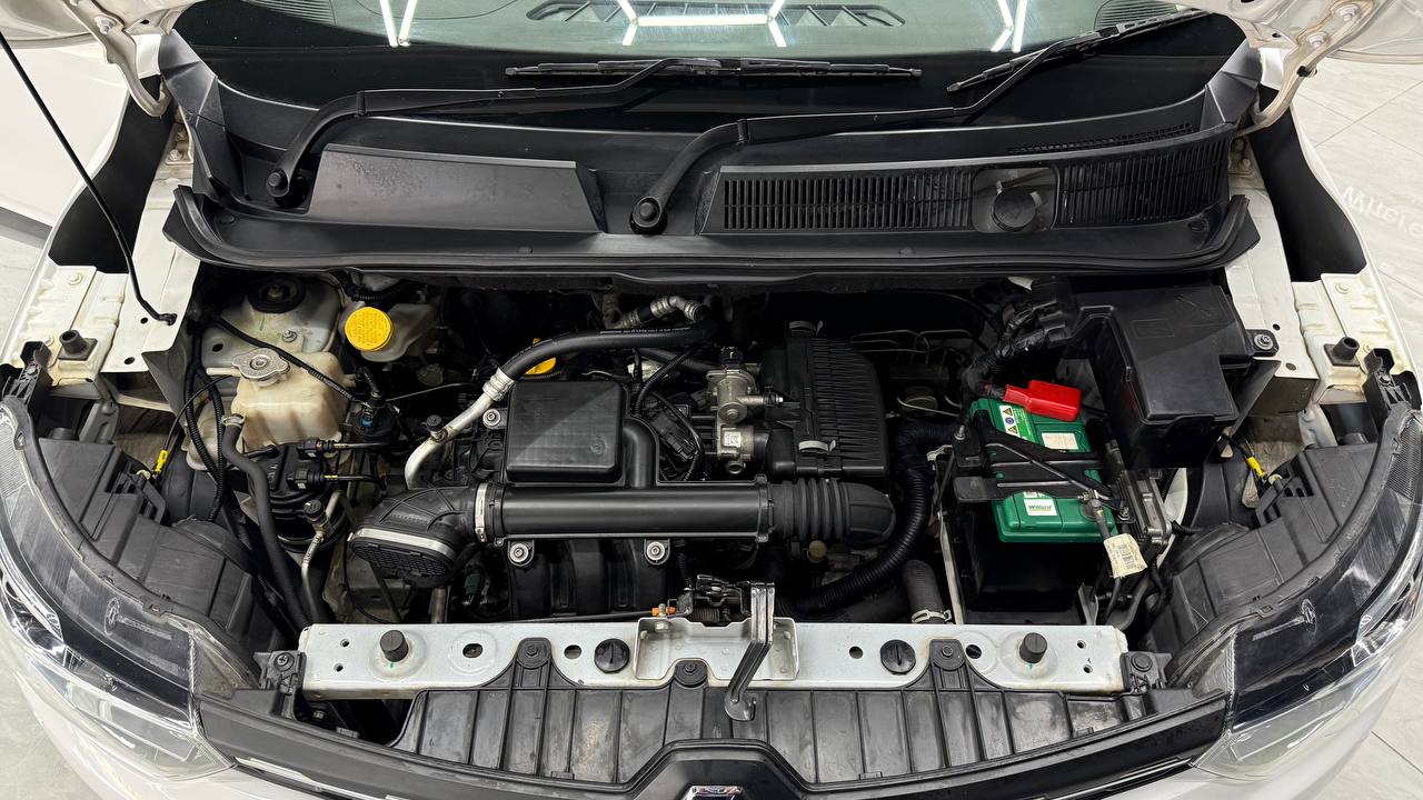 Renault Triber 1.0 Prestige Auto