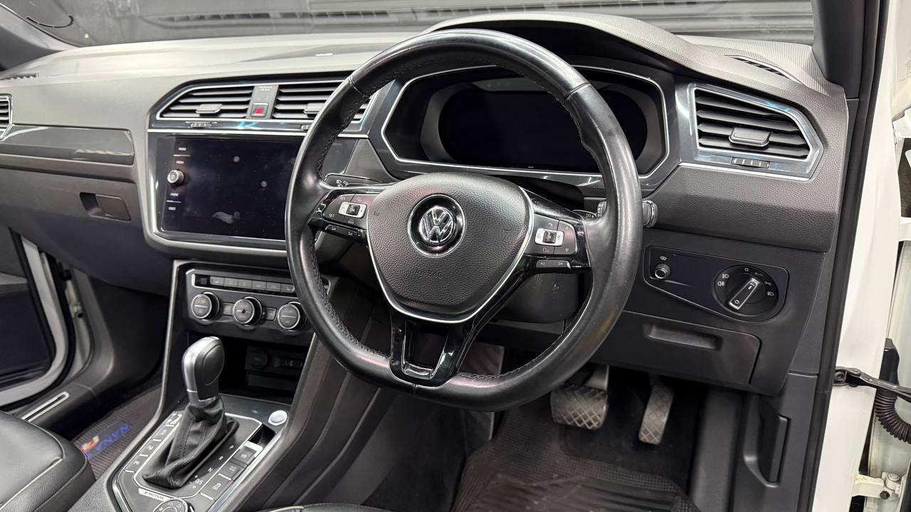 Volkswagen Tiguan 2.0TSI 4Motion Highline R-Line