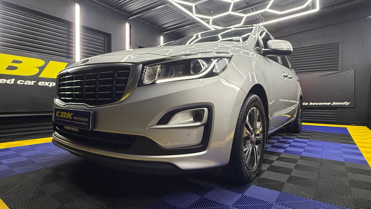 Kia Grand Sedona 2.2CRDi EX+