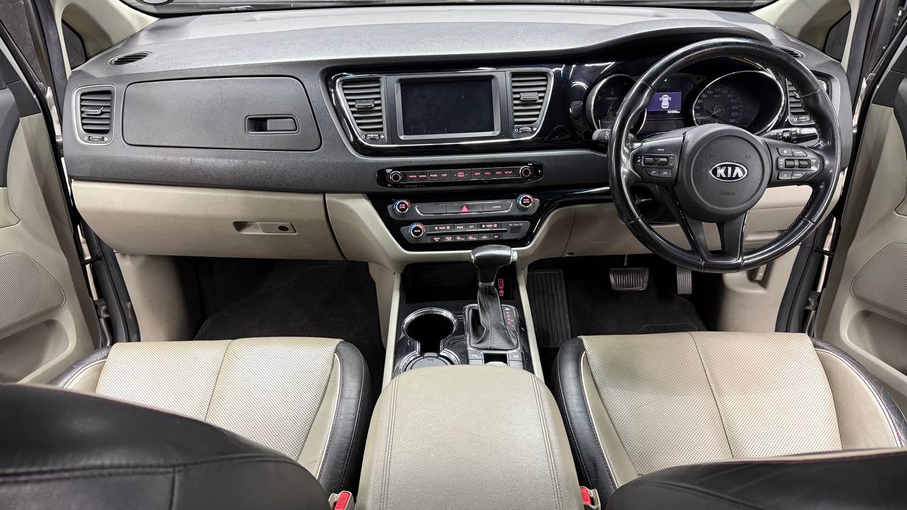 Kia Grand Sedona 2.2CRDi EX+