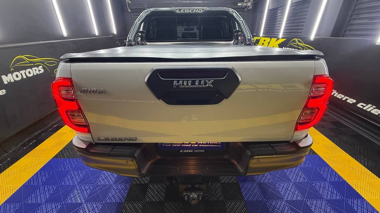 Toyota Hilux 2.8GD-6 Double Cab Legend Auto