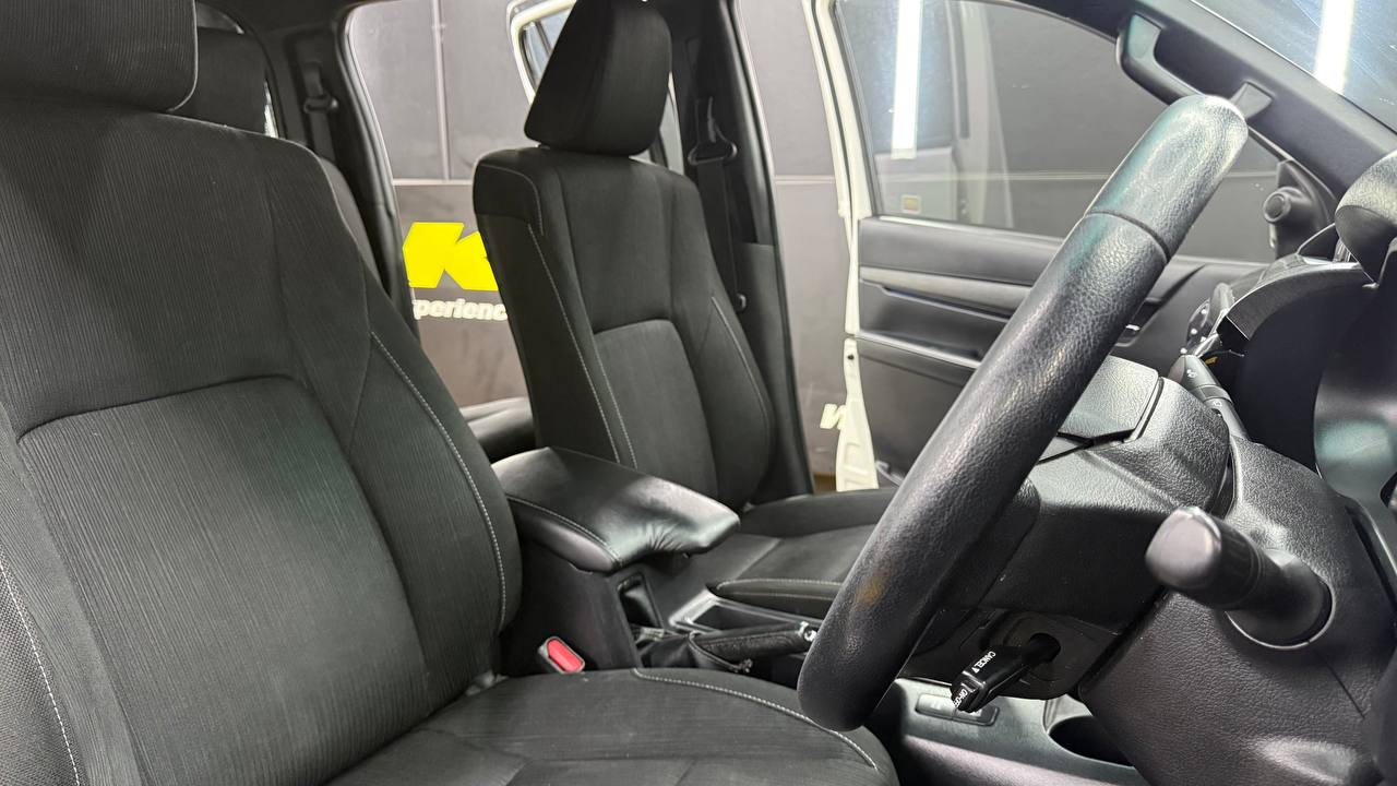 Toyota Hilux 2.8GD-6 Double Cab 4x4 Legend Auto