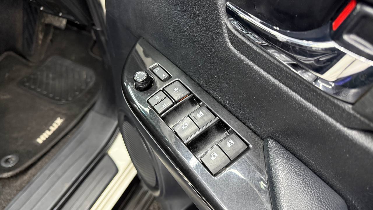 Toyota Hilux 2.8GD-6 Double Cab Legend Auto
