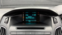 Ford Focus Sedan 1.0T Ambiente Auto