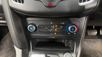 Ford Focus Sedan 1.0T Ambiente Auto