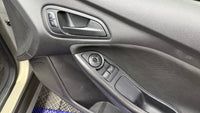 Ford Focus Sedan 1.0T Ambiente Auto