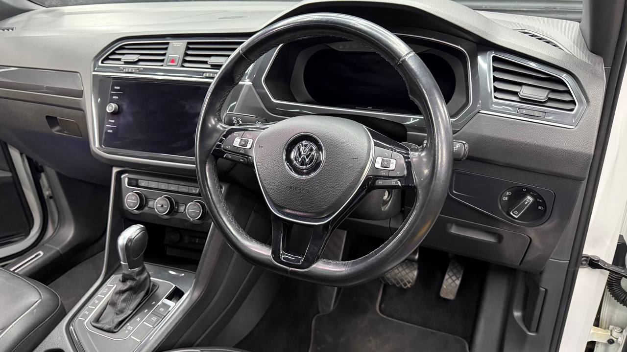 Volkswagen Tiguan 1.4TSI Comfortline R-Line Auto