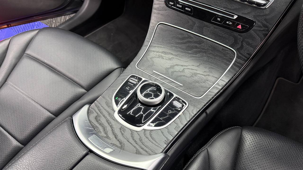 Mercedes-Benz C-Class C180 AMG Line