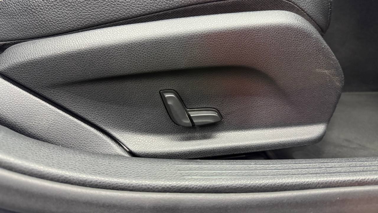 Mercedes-Benz C-Class C180 AMG Line