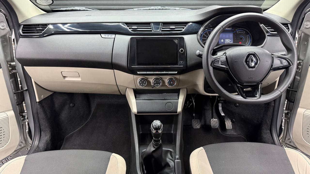 Renault Triber 1.0 Prestige