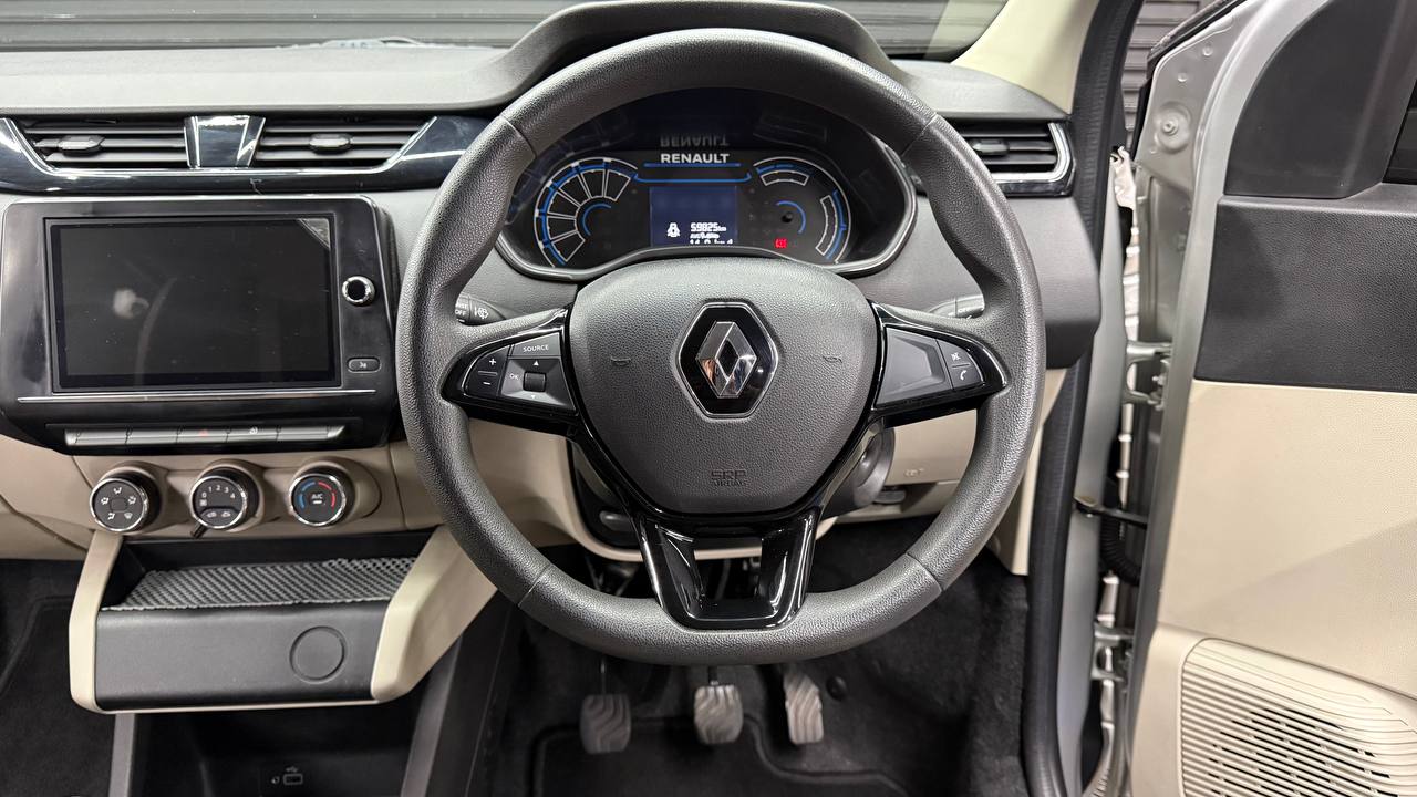Renault Triber 1.0 Prestige