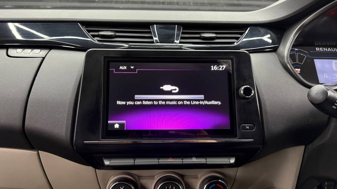 Renault Triber 1.0 Prestige