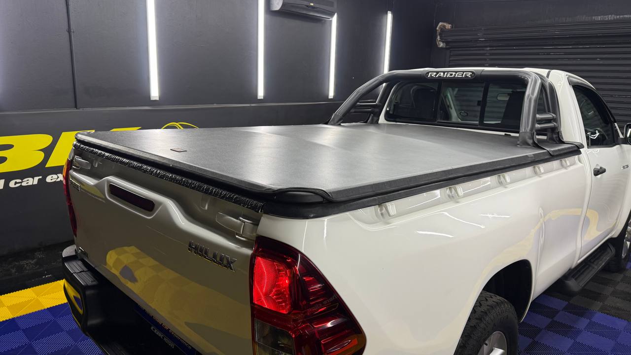 Toyota Hilux 2.4GD-6 4x4 SRX