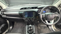 Toyota Hilux 2.4GD-6 4x4 SRX