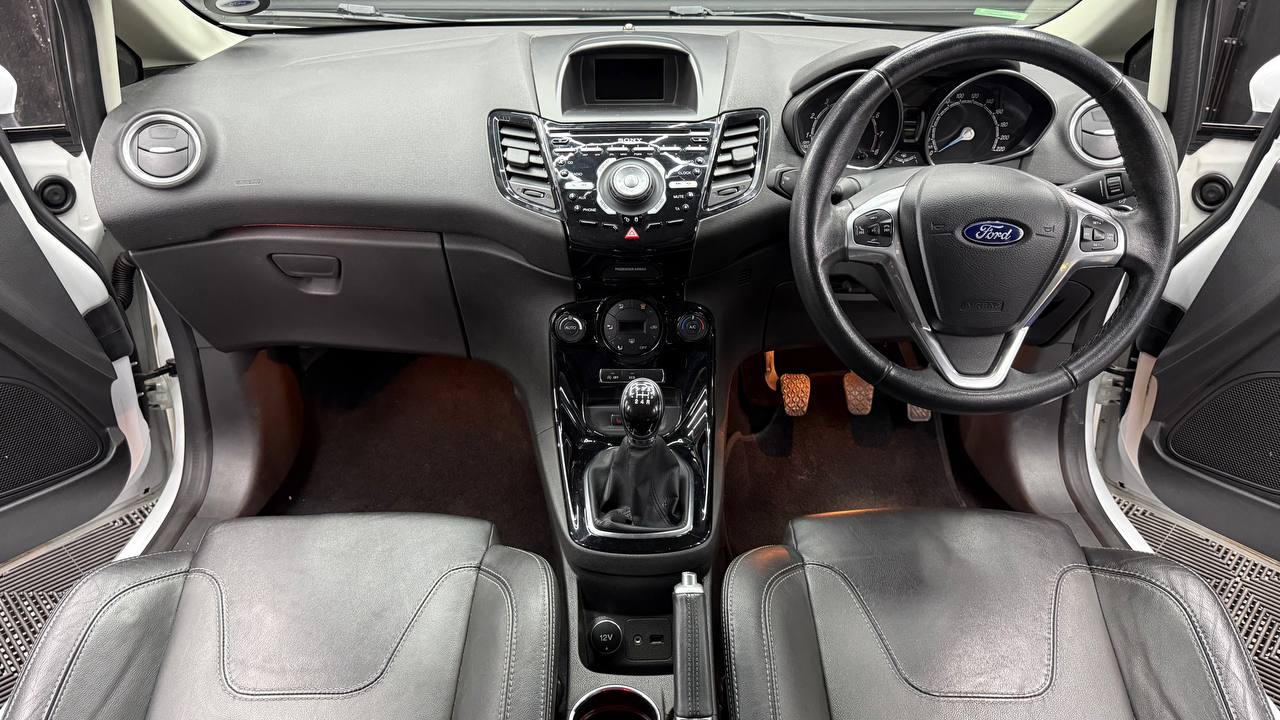 Ford Fiesta 5-Door 1.0T Titanium