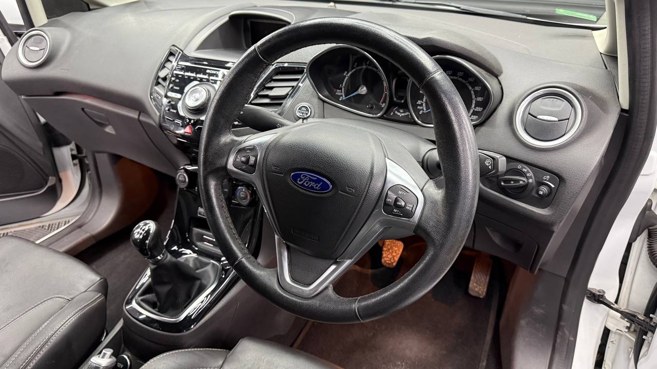 Ford Fiesta 5-Door 1.0T Titanium