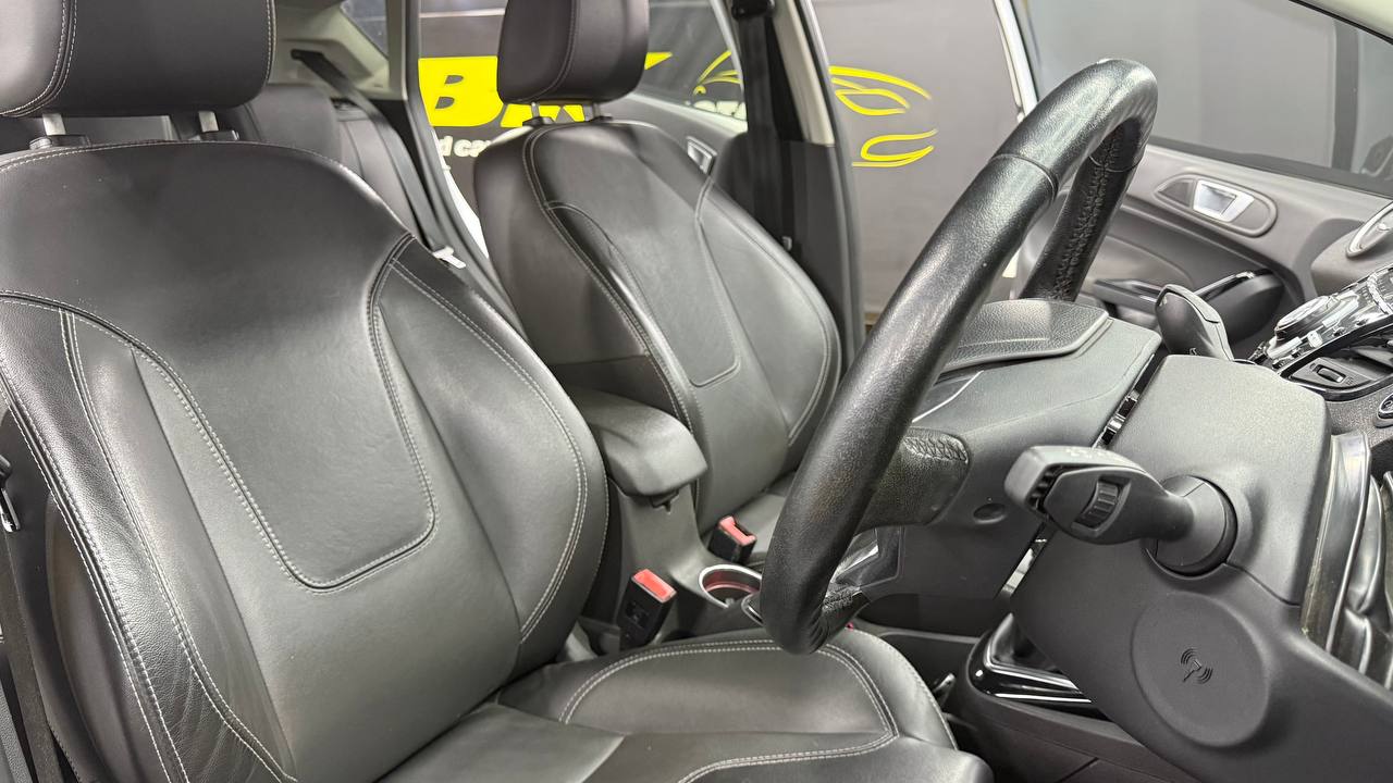Ford Fiesta 5-Door 1.0T Titanium