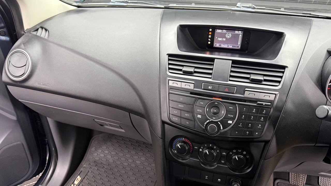 Mazda BT-50 2.2 Double Cab SLX